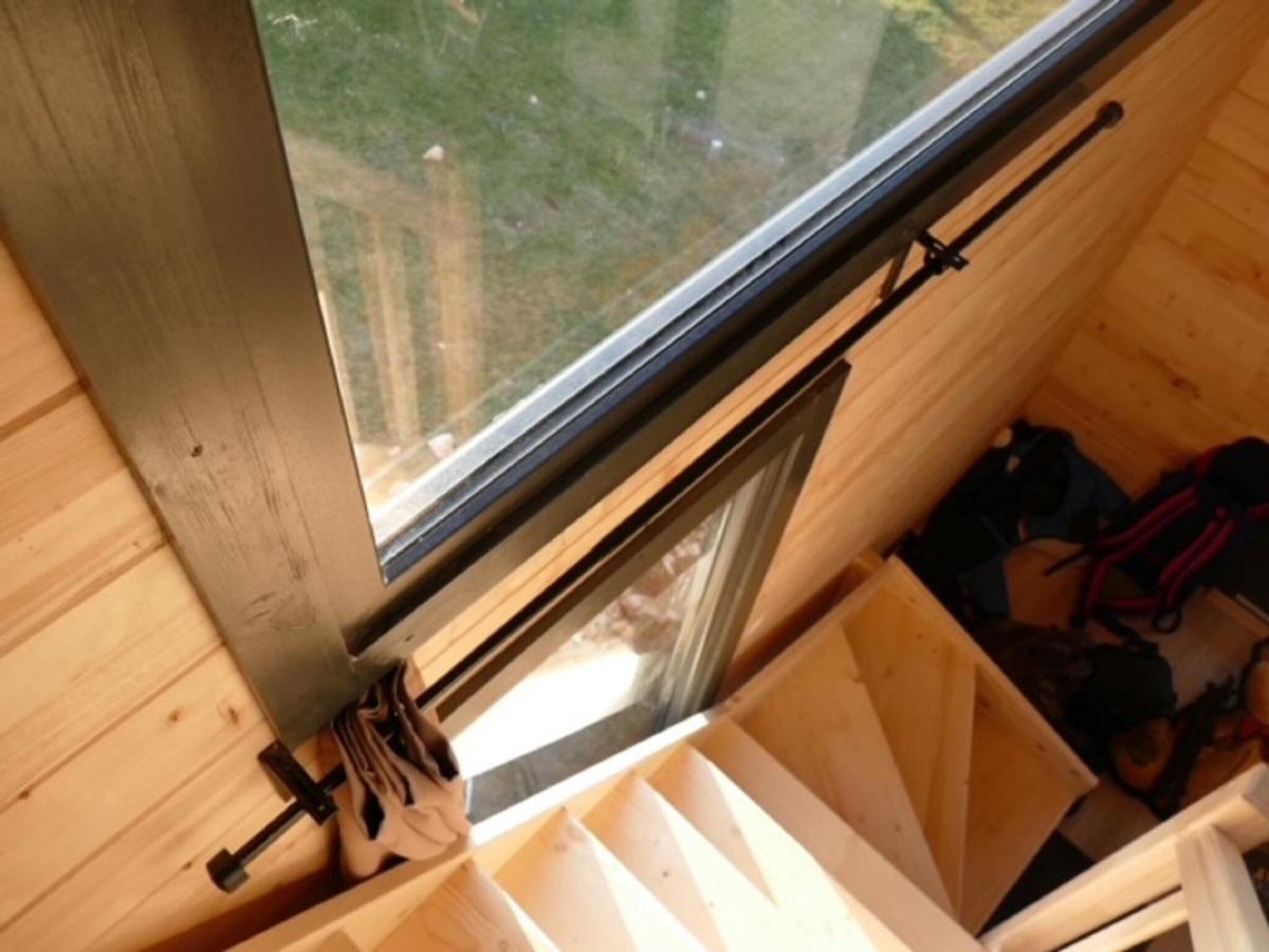 Chalet In Saint Laurent On A Slope Exterior foto